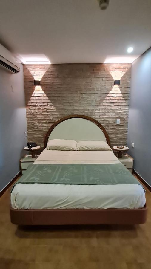 Hotel El Arroyo Caracas Bagian luar foto
