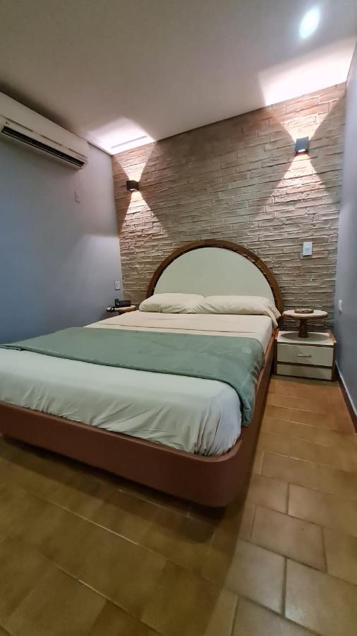 Hotel El Arroyo Caracas Bagian luar foto