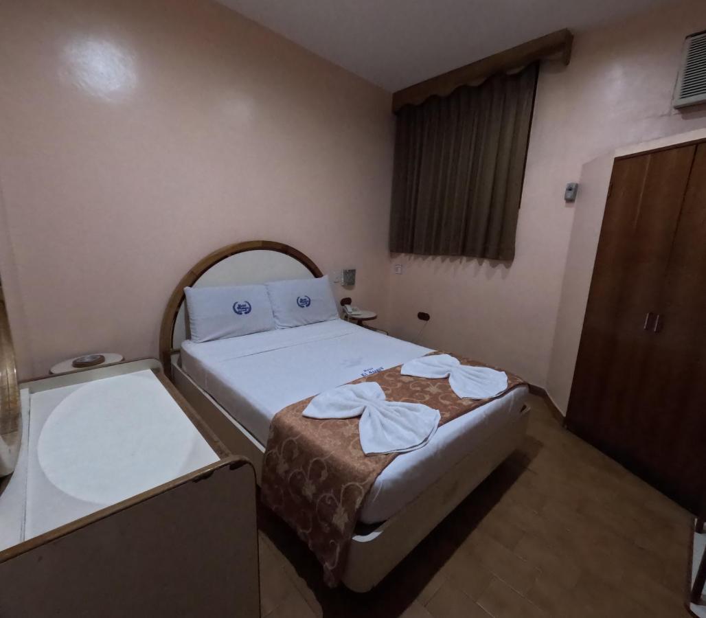 Hotel El Arroyo Caracas Bagian luar foto