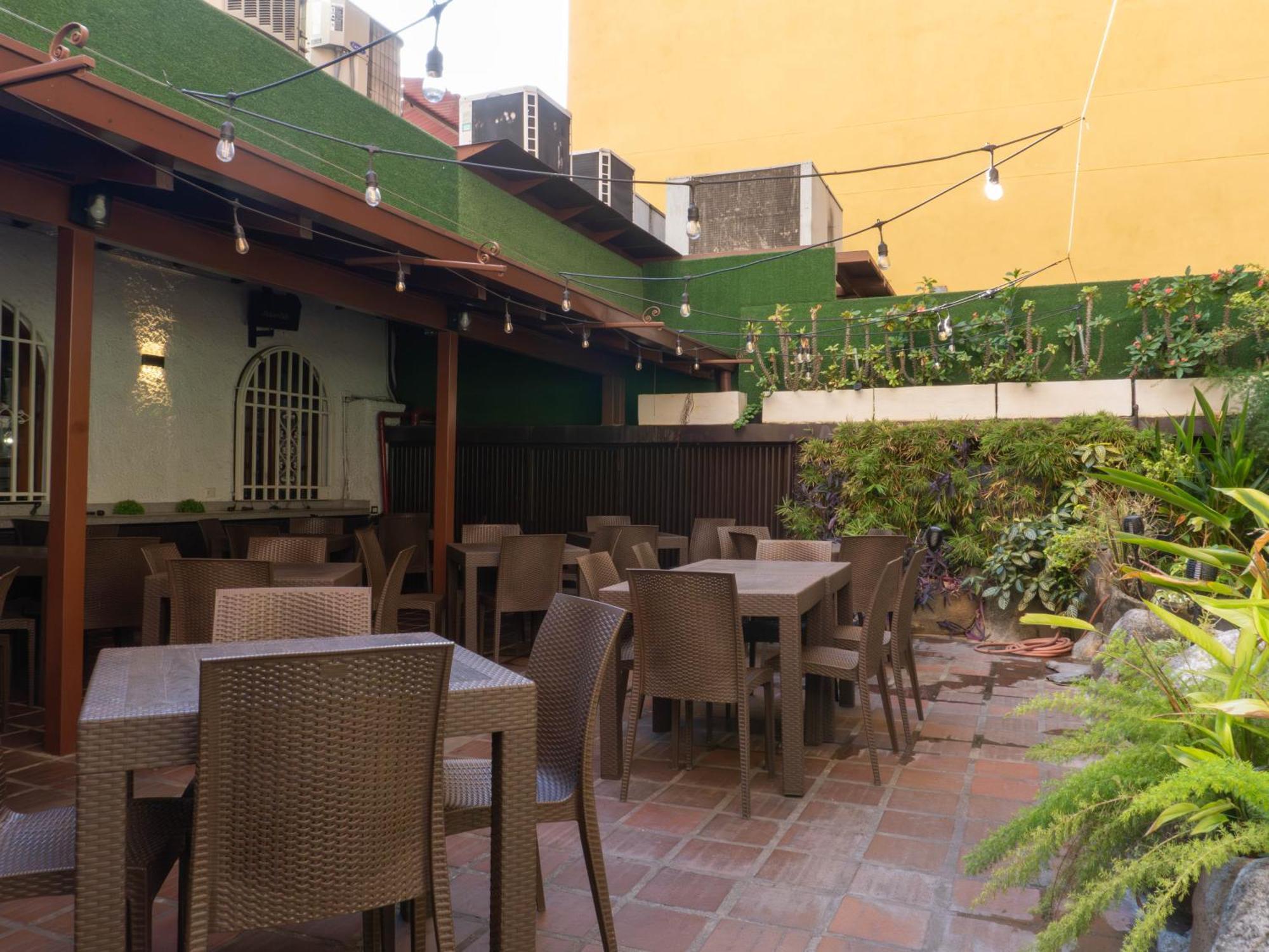 Hotel El Arroyo Caracas Bagian luar foto