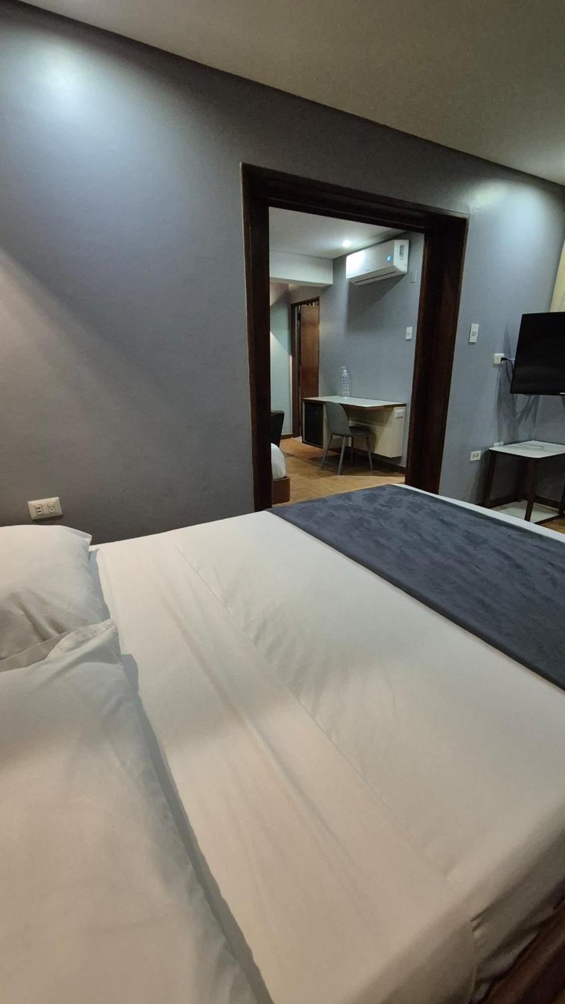 Hotel El Arroyo Caracas Bagian luar foto